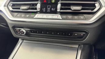 BMW 3 SERIES 2.0 320i M Sport Saloon 4dr Petrol Auto Euro 6 (s/s) (184 ps)