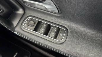 MERCEDES-BENZ CLA 1.3 CLA180 AMG Line Coupe 4dr Petrol 7G-DCT Euro 6 (s/s) (136 ps