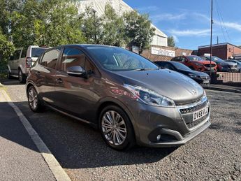 Peugeot 208 1.2 PureTech 82 Signature 5dr [Start Stop]