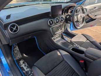 MERCEDES-BENZ A-CLASS A200d AMG Line 5dr Auto