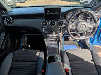 MERCEDES-BENZ A-CLASS A200d AMG Line 5dr Auto