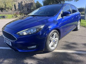 FORD FOCUS 1.0 T EcoBoost Zetec