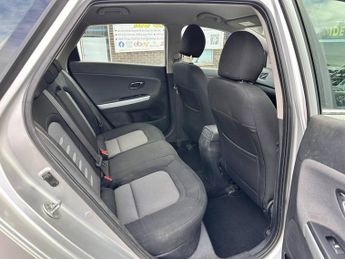 KIA CEED 1.6 CRDi 2 5dr Auto
