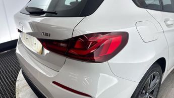 BMW 1 SERIES 1.5 118i Sport (LCP) Hatchback 5dr Petrol DCT Euro 6 (s/s) (136 