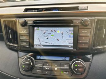 TOYOTA RAV4 2.2 D-CAT Icon 5dr Auto