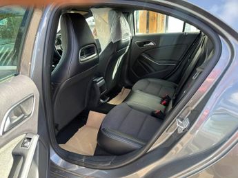 MERCEDES-BENZ A-CLASS A180 CDI ECO SE 5dr
