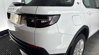 LAND ROVER DISCOVERY SPORT 2.0 D200 MHEV S SUV 5dr Diesel Auto 4WD Euro 6 (s/s) (204 ps)
