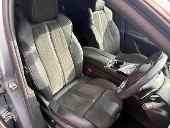 PEUGEOT 5008 1.2 GT Premium 5dr Auto