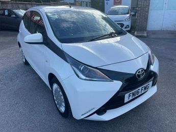 Toyota AYGO 1.0 VVT-i X-Play 5dr