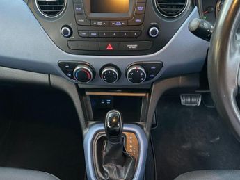 HYUNDAI I10 1.2 Premium 5dr Auto
