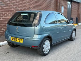 VAUXHALL CORSA 1.4i 16V Design 3dr Auto