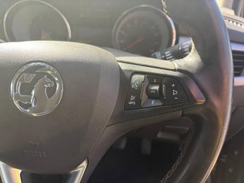 VAUXHALL ASTRA 1.4T 16V 125 Tech Line Nav 5dr