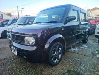 Nissan Cube 7 Seater