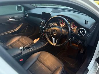 MERCEDES-BENZ A-CLASS A200 CDI BlueEFFICIENCY Sport 5dr Auto