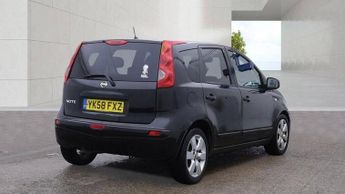 NISSAN NOTE 1.6 Tekna 5dr Auto