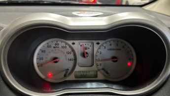 NISSAN NOTE 1.6 Tekna 5dr Auto