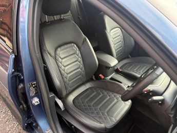 FORD FOCUS 1.0 EcoBoost Hybrid mHEV ST-Line X 5dr Auto
