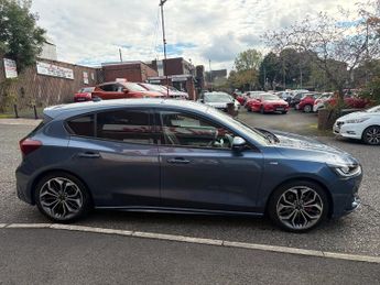 FORD FOCUS 1.0 EcoBoost Hybrid mHEV ST-Line X 5dr Auto
