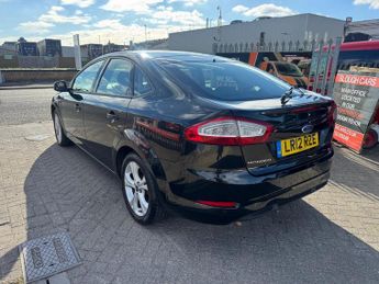 FORD MONDEO 2.0 TDCi 140 Zetec 5dr