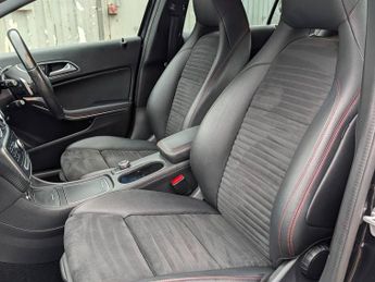 MERCEDES-BENZ A-CLASS A200d AMG Line 5dr Auto