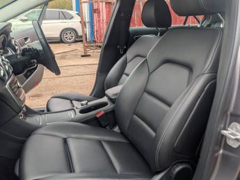 MERCEDES-BENZ A-CLASS A200d Sport 5dr Auto