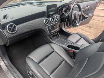 MERCEDES-BENZ A-CLASS A200d Sport 5dr Auto