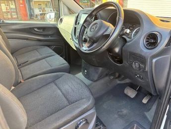 MERCEDES-BENZ VITO 116CDI Progressive Van 9G-Tronic