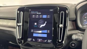 VOLVO XC40 1.5h T5 Recharge 10.7kWh Ultimate Dark SUV 5dr Petrol Plug-in Hy