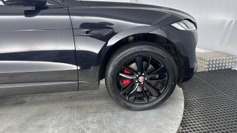 JAGUAR F-PACE 2.0 P250i R-Dynamic Black SUV 5dr Petrol Auto AWD Euro 6 (s/s) (
