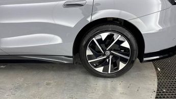 VOLKSWAGEN ID.7 Pro 77kWh Match Tourer 5dr Electric Auto (286 ps)