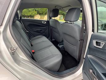 FORD FIESTA 1.4 Zetec 5dr Auto