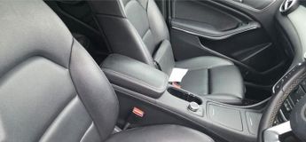 MERCEDES-BENZ GLA GLA 200D Sport Executive 5dr Auto 20 TAX / 67 MPG / LEATHER / UL