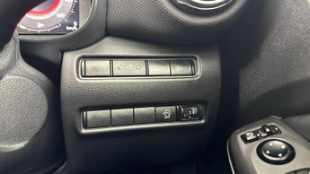 NISSAN JUKE 1.0 DIG-T N-Connecta SUV 5dr Petrol DCT Auto Euro 6 (s/s) (114 p