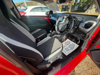 TOYOTA AYGO 1.0 VVT-i X-Play 3dr