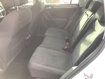 VOLKSWAGEN TIGUAN 2.0 TDI 4Motion Elegance 5dr DSG