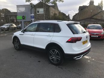VOLKSWAGEN TIGUAN 2.0 TDI 4Motion Elegance 5dr DSG
