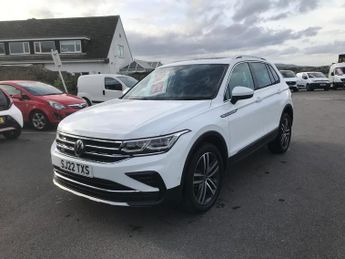 VOLKSWAGEN TIGUAN 2.0 TDI 4Motion Elegance 5dr DSG