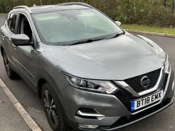 Nissan Qashqai 1.2 DiG-T N-Connecta 5dr ++ PANROOF / NAV / CAMERA / ULEZ ++