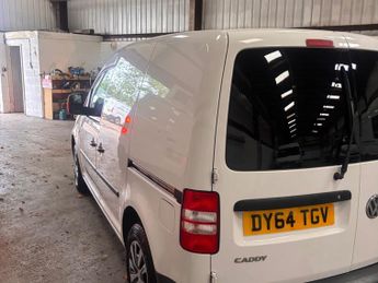 VOLKSWAGEN CADDY 1.6 TDI 102PS Startline Van full service history Timeing belt ch