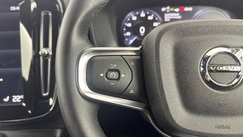 VOLVO XC40 1.5h T5 Recharge 10.7kWh Ultimate Dark SUV 5dr Petrol Plug-in Hy