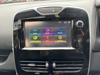 RENAULT CLIO 0.9 TCE 90 Dynamique Nav 5dr