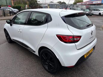 RENAULT CLIO 0.9 TCE 90 Dynamique Nav 5dr