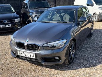 BMW 1 SERIES 116d Sport 5dr [Nav/Servotronic]