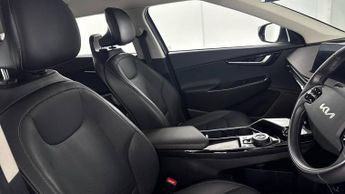 KIA EV6 77.4kWh Air Hatchback 5dr Electric Auto (225 bhp)