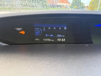 HONDA CIVIC 1.8 i-VTEC ES 5dr