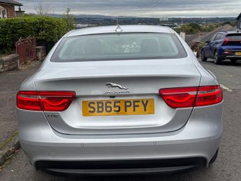 JAGUAR XE 2.0d Prestige 4dr