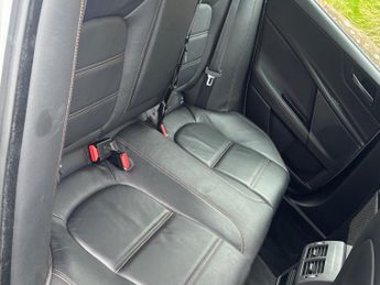 JAGUAR XE 2.0d Prestige 4dr