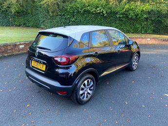 RENAULT CAPTUR 0.9 TCE 90 Play 5dr