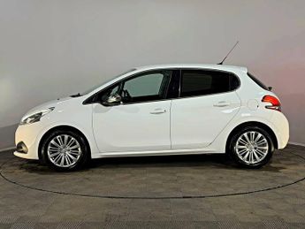 PEUGEOT 208 1.2 PureTech 82 Allure 5dr