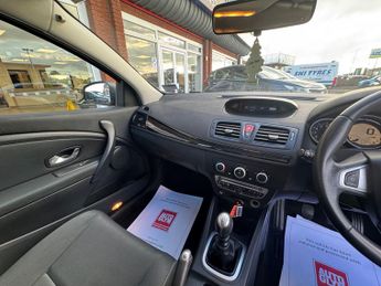 RENAULT MEGANE 1.6 16V 110 I-Music 3dr ++ 12 MONTHS MOT / ULEZ / BLUETOOTH ++